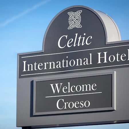 Celtic International Hotel Cardiff Airport Barry Exterior foto